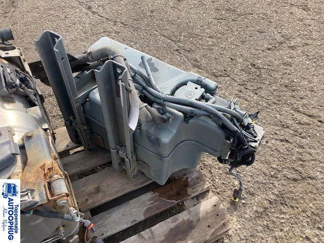 Scania adblue tank – reductant tank Scania 2196094 - Nádrž na AdBlue pre Nákladné auto: obrázok 2 Scania adblue tank – reductant tank Scania 2196094 - Nádrž na AdBlue pre Nákladné auto: obrázok 2