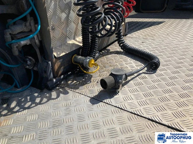 Ťahač Scania R520 6X2 Hydraulic ONLY FOR PARTS: obrázok 7 Ťahač Scania R520 6X2 Hydraulic ONLY FOR PARTS: obrázok 7