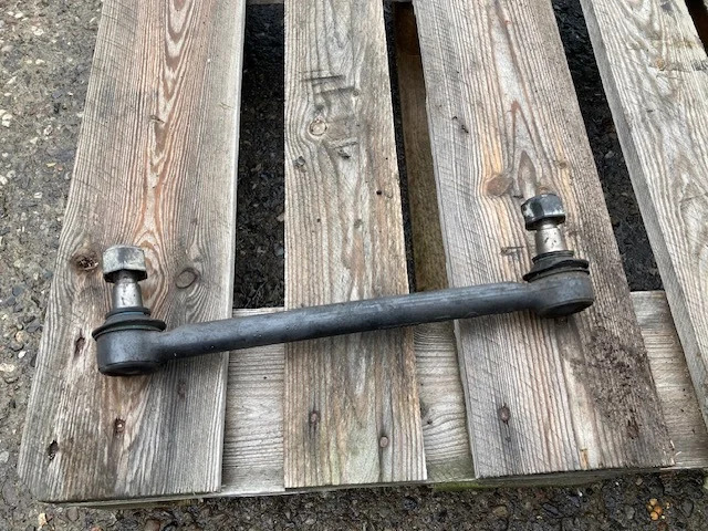 Volvo Anti roll arm – Volvo 23235621 - Stabilizátor pre Nákladné auto: obrázok 1 Volvo Anti roll arm – Volvo 23235621 - Stabilizátor pre Nákladné auto: obrázok 1