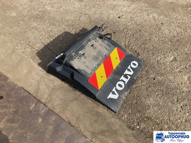 Volvo FH / FM Bagskærme - Karoséria a exteriér pre Nákladné auto: obrázok 3 Volvo FH / FM Bagskærme - Karoséria a exteriér pre Nákladné auto: obrázok 3