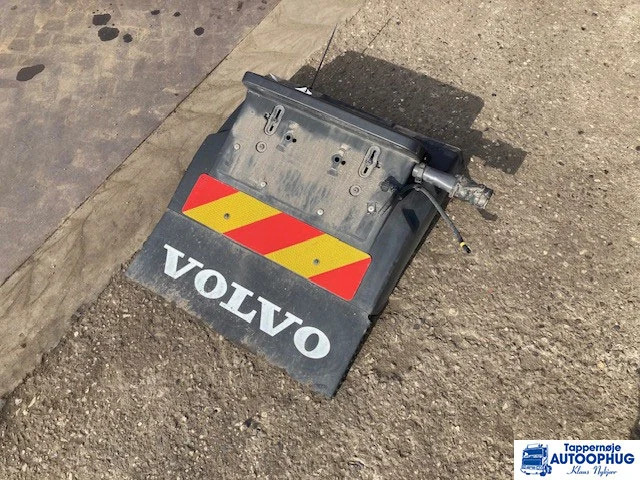 Volvo FH / FM Bagskærme - Karoséria a exteriér pre Nákladné auto: obrázok 4 Volvo FH / FM Bagskærme - Karoséria a exteriér pre Nákladné auto: obrázok 4