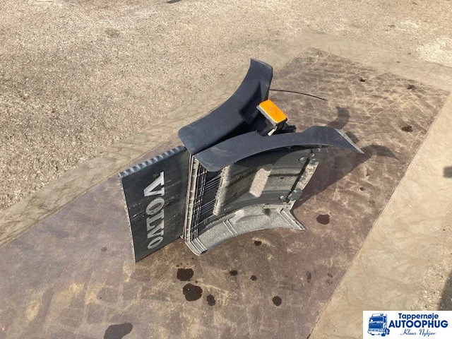 Volvo FH / FM Bagskærme - Karoséria a exteriér pre Nákladné auto: obrázok 2 Volvo FH / FM Bagskærme - Karoséria a exteriér pre Nákladné auto: obrázok 2