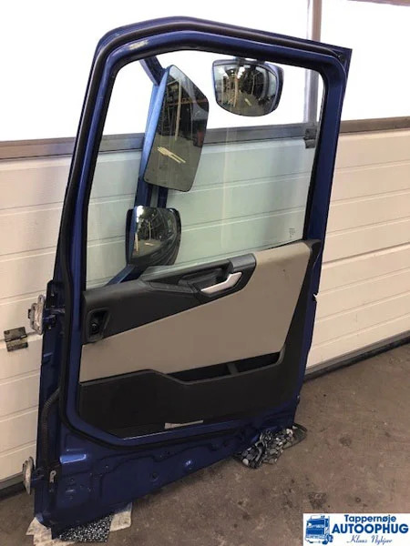 Volvo FH4 dør / door P/N: 82183386 - Karoséria a exteriér pre Nákladné auto: obrázok 1 Volvo FH4 dør / door P/N: 82183386 - Karoséria a exteriér pre Nákladné auto: obrázok 1