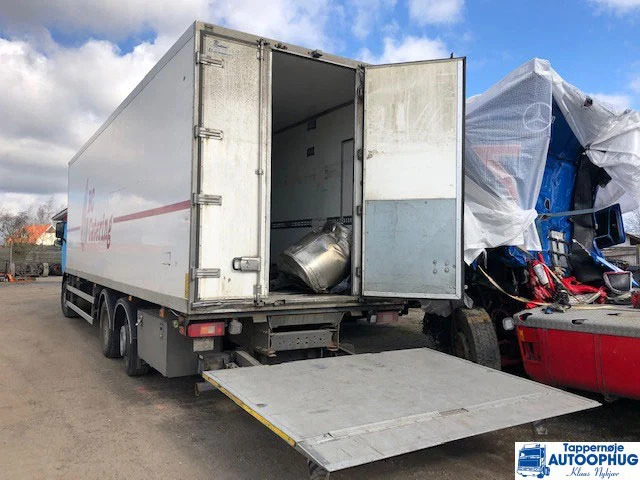 Volvo FM300 6X2 Coolbox - Chladirenské nákladné vozidlo: obrázok 4 Volvo FM300 6X2 Coolbox - Chladirenské nákladné vozidlo: obrázok 4