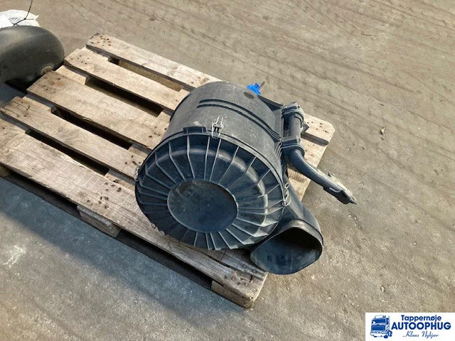 Volvo Luftfilter Volvo 22337550 - Karoséria a exteriér pre Nákladné auto: obrázok 4 Volvo Luftfilter Volvo 22337550 - Karoséria a exteriér pre Nákladné auto: obrázok 4