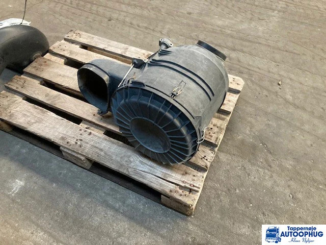 Volvo Luftfilter Volvo 22337550 - Karoséria a exteriér pre Nákladné auto: obrázok 3 Volvo Luftfilter Volvo 22337550 - Karoséria a exteriér pre Nákladné auto: obrázok 3