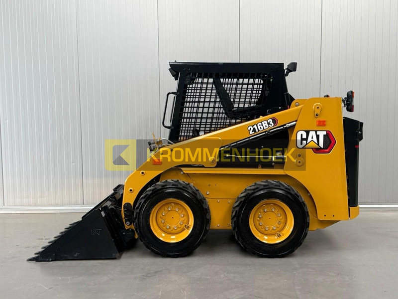 Caterpillar 216 B3 - Šmykom riadený nakladač: obrázok 1 Caterpillar 216 B3 - Šmykom riadený nakladač: obrázok 1