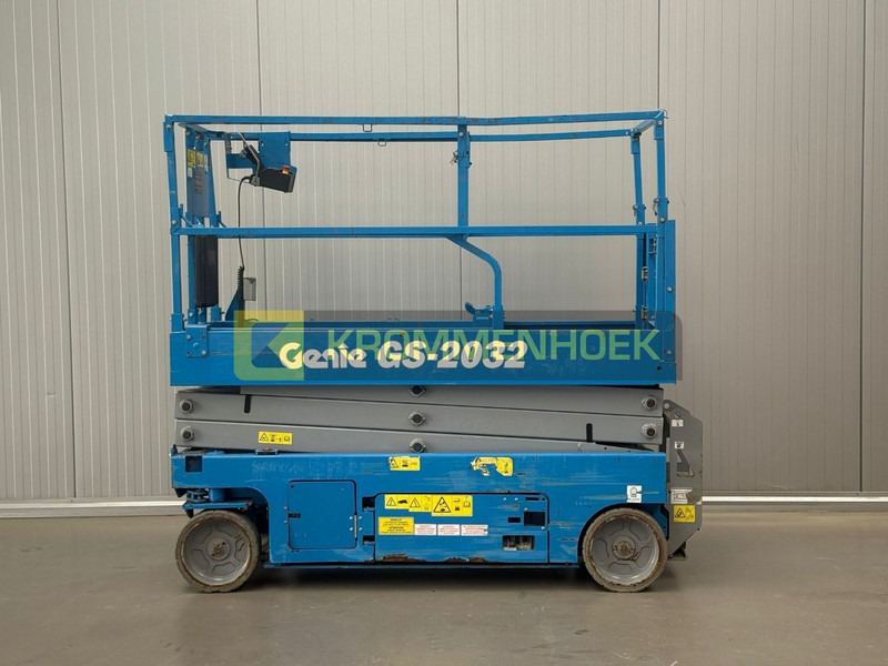 Genie GS 2032 - Samohybná plošiny: obrázok 1 Genie GS 2032 - Samohybná plošiny: obrázok 1
