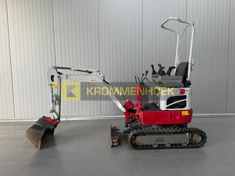 Takeuchi TB 210 R - Mini rýpadlo: obrázok 1 Takeuchi TB 210 R - Mini rýpadlo: obrázok 1