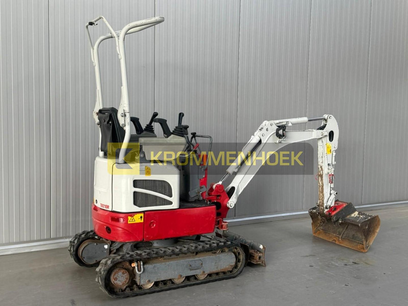 Takeuchi TB 210 R - Mini rýpadlo: obrázok 4 Takeuchi TB 210 R - Mini rýpadlo: obrázok 4