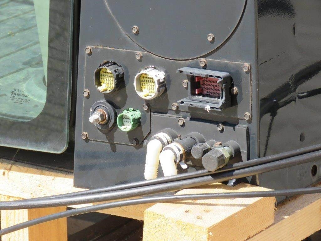 Kabína pre Stavebné stroje Case AFX: obrázok 10