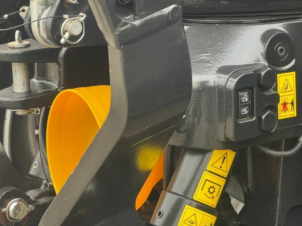 Case IH 150CVX, AFS, frontlinkage + PTO, GPS, 2023!! - Traktor: obrázok 5 Case IH 150CVX, AFS, frontlinkage + PTO, GPS, 2023!! - Traktor: obrázok 5