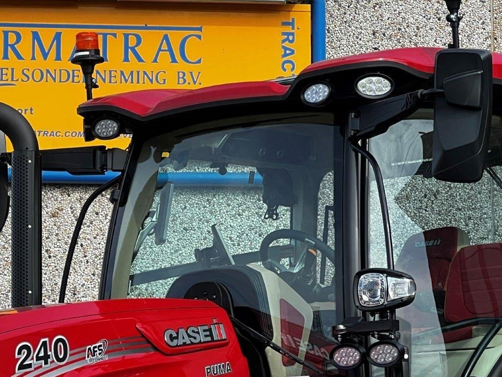 Case IH PUMA 240CVX, AFS Connect, 2024, frontlinkage, GPS! - Traktor: obrázok 4 Case IH PUMA 240CVX, AFS Connect, 2024, frontlinkage, GPS! - Traktor: obrázok 4