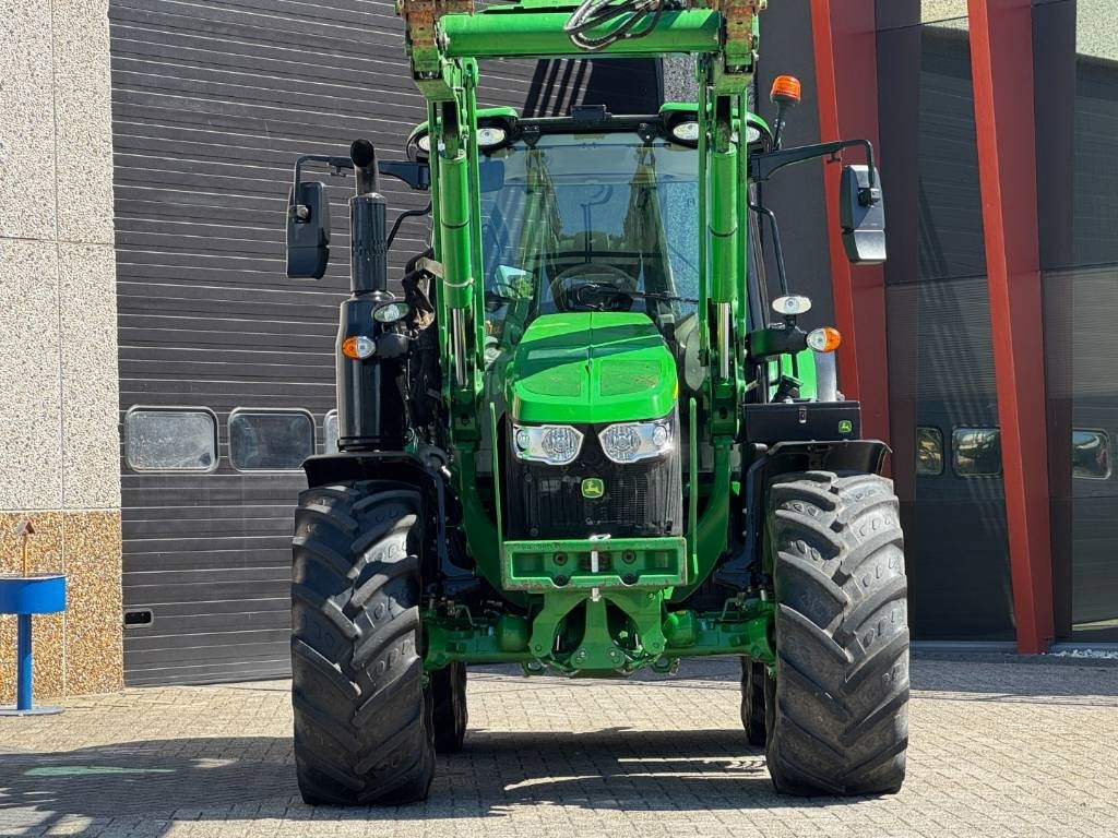 John Deere 6110M, 2021, Auto Power, 623R frontloader!! - Traktor: obrázok 3 John Deere 6110M, 2021, Auto Power, 623R frontloader!! - Traktor: obrázok 3