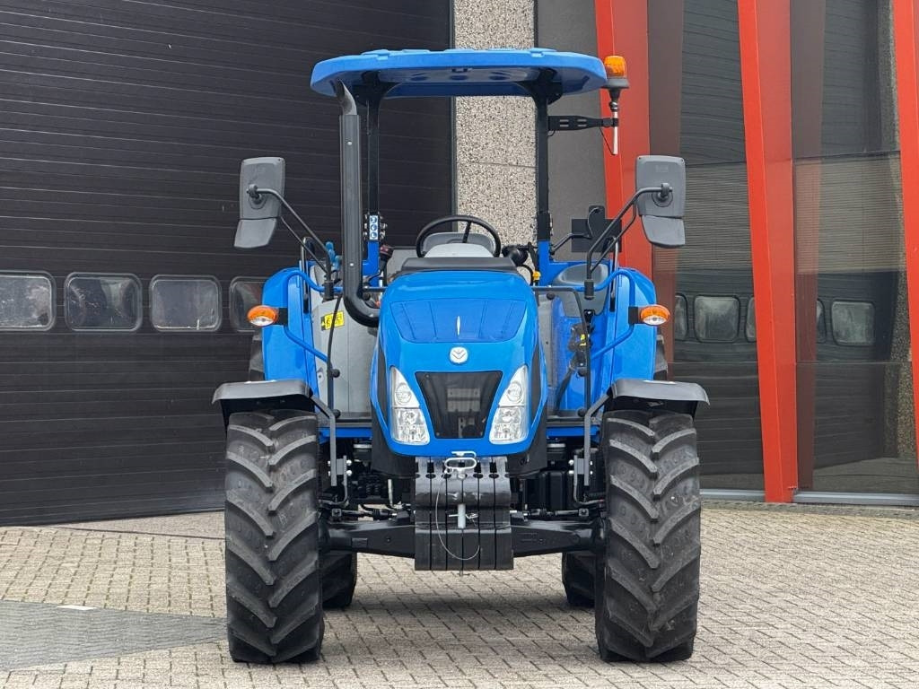 New Holland T4.75, Power Shuttle, creepspeed, ROPS! - Traktor: obrázok 2 New Holland T4.75, Power Shuttle, creepspeed, ROPS! - Traktor: obrázok 2