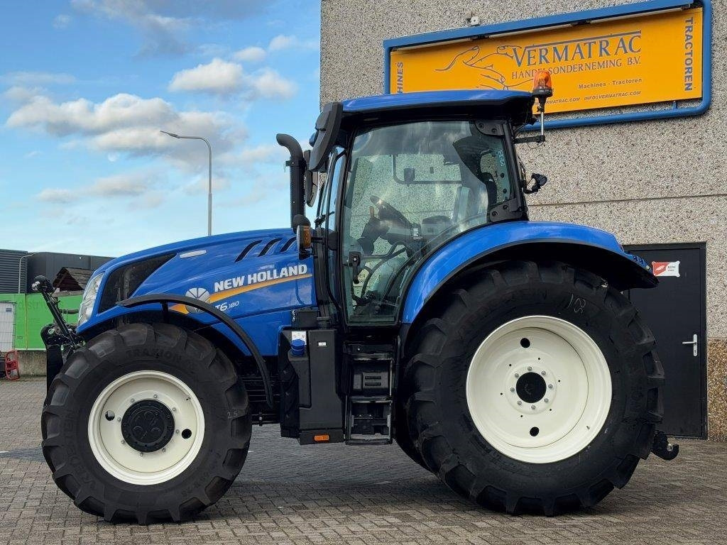 New Holland T6.180 Dynamic Command, frontlinkage, Stage V, GPS - Traktor: obrázok 2 New Holland T6.180 Dynamic Command, frontlinkage, Stage V, GPS - Traktor: obrázok 2