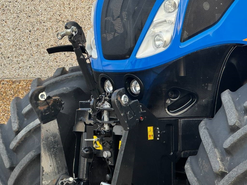 New Holland T7.270 Auto Command, frontlinkage + PTO,1091 hr - Traktor: obrázok 4 New Holland T7.270 Auto Command, frontlinkage + PTO,1091 hr - Traktor: obrázok 4