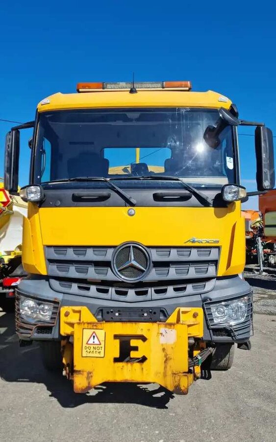 MERCEDES-BENZ Arocs 1824 / Cuthbertson MPB-18 - Sklápač: obrázok 3 MERCEDES-BENZ Arocs 1824 / Cuthbertson MPB-18 - Sklápač: obrázok 3