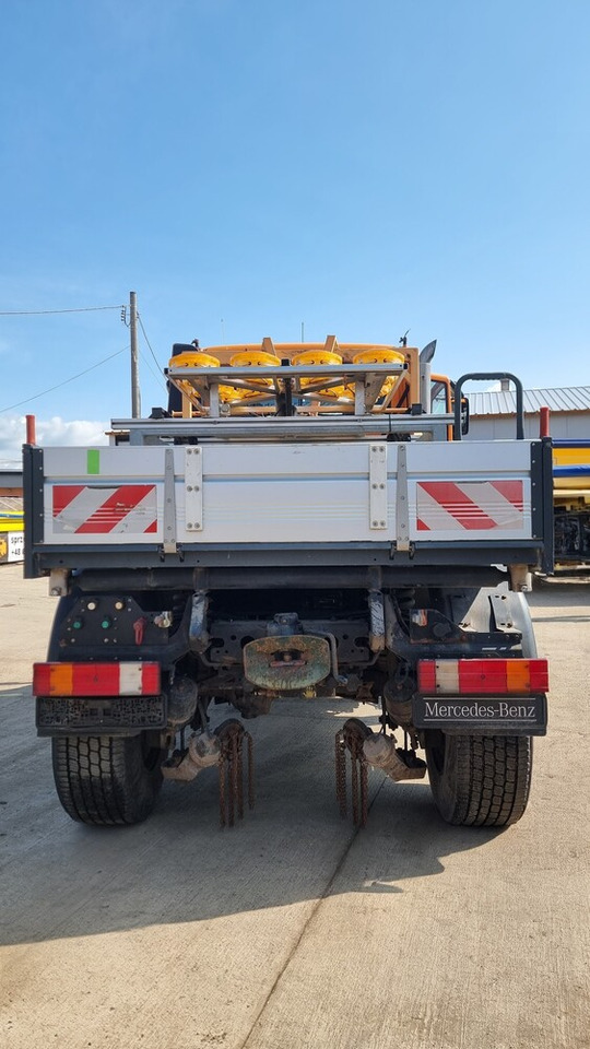 MERCEDES-BENZ Unimog U400 - Komunálny traktor: obrázok 3 MERCEDES-BENZ Unimog U400 - Komunálny traktor: obrázok 3