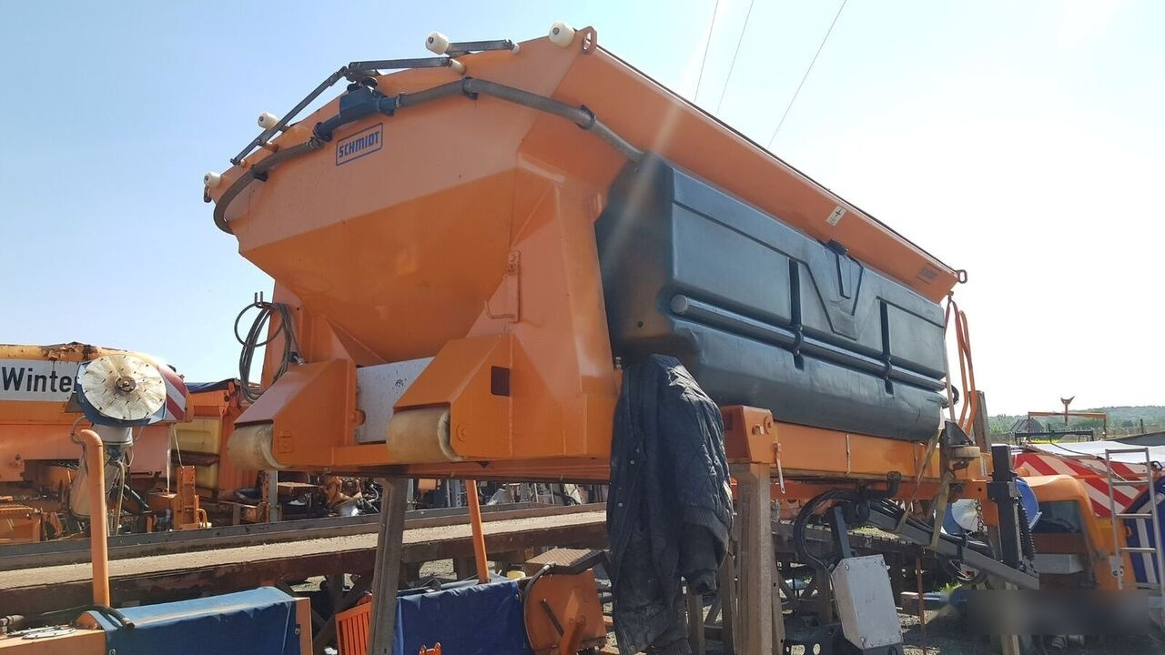 Rozmetač piesku/ Soli pre Komunálne/ Špeciálne stroje Schmidt Solarko piaskarka SCHMIDT STRATOS 5m3 20: obrázok 10 Rozmetač piesku/ Soli pre Komunálne/ Špeciálne stroje Schmidt Solarko piaskarka SCHMIDT STRATOS 5m3 20: obrázok 10