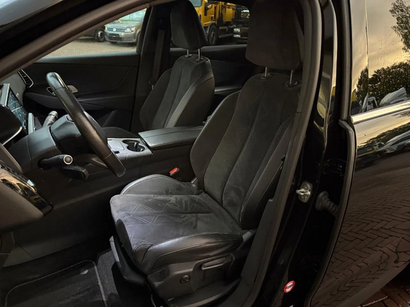 DS Ds 7 Crossback DS Performance Line NL Auto 360 Cam Xenon Led Groot Navi Leder/ Alcantara Cruise Lmv Veel Opties! - SUV: obrázok 5 DS Ds 7 Crossback DS Performance Line NL Auto 360 Cam Xenon Led Groot Navi Leder/ Alcantara Cruise Lmv Veel Opties! - SUV: obrázok 5