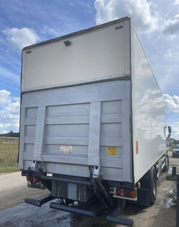 MERCEDES-BENZ AXOR PRZEBIEG TYLKO 322000 KM!!!! - Izotermický nákladní automobil: obrázok 3 MERCEDES-BENZ AXOR PRZEBIEG TYLKO 322000 KM!!!! - Izotermický nákladní automobil: obrázok 3
