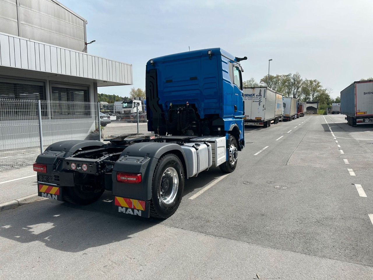 MAN TGX 18.510 4X4 Hydrodrive Kipphidraulik - Ťahač: obrázok 4 MAN TGX 18.510 4X4 Hydrodrive Kipphidraulik - Ťahač: obrázok 4