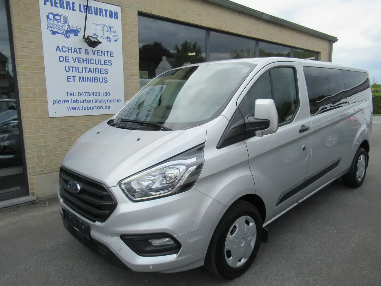 Ford Transit Custom 2.0 TDCi L2H1 Ambiente 23900€+TVA/BTW - Mikrobus: obrázok 1 Ford Transit Custom 2.0 TDCi L2H1 Ambiente 23900€+TVA/BTW - Mikrobus: obrázok 1