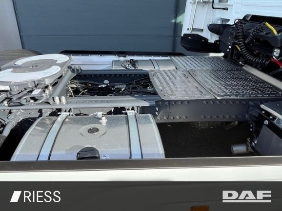 DAF XG 530 FT Alcoa Leder Vollluft Standklima - Ťahač: obrázok 5 DAF XG 530 FT Alcoa Leder Vollluft Standklima - Ťahač: obrázok 5