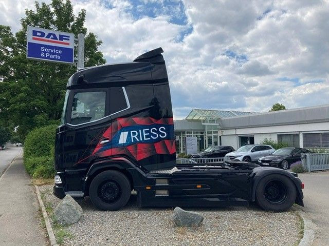 DAF XG 530 FT Vollluft Leder Kamera SpurH - Ťahač: obrázok 2 DAF XG 530 FT Vollluft Leder Kamera SpurH - Ťahač: obrázok 2