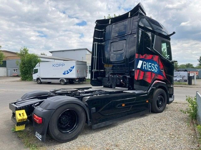 DAF XG 530 FT Vollluft Leder Kamera SpurH - Ťahač: obrázok 4 DAF XG 530 FT Vollluft Leder Kamera SpurH - Ťahač: obrázok 4