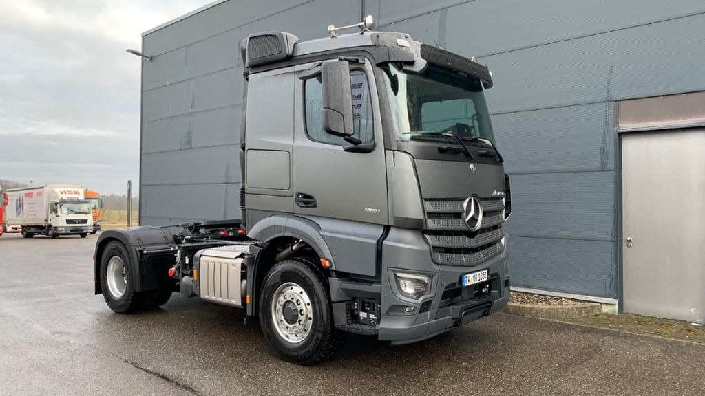 Mercedes-Benz Actros 1851 LS - Ťahač: obrázok 1 Mercedes-Benz Actros 1851 LS - Ťahač: obrázok 1