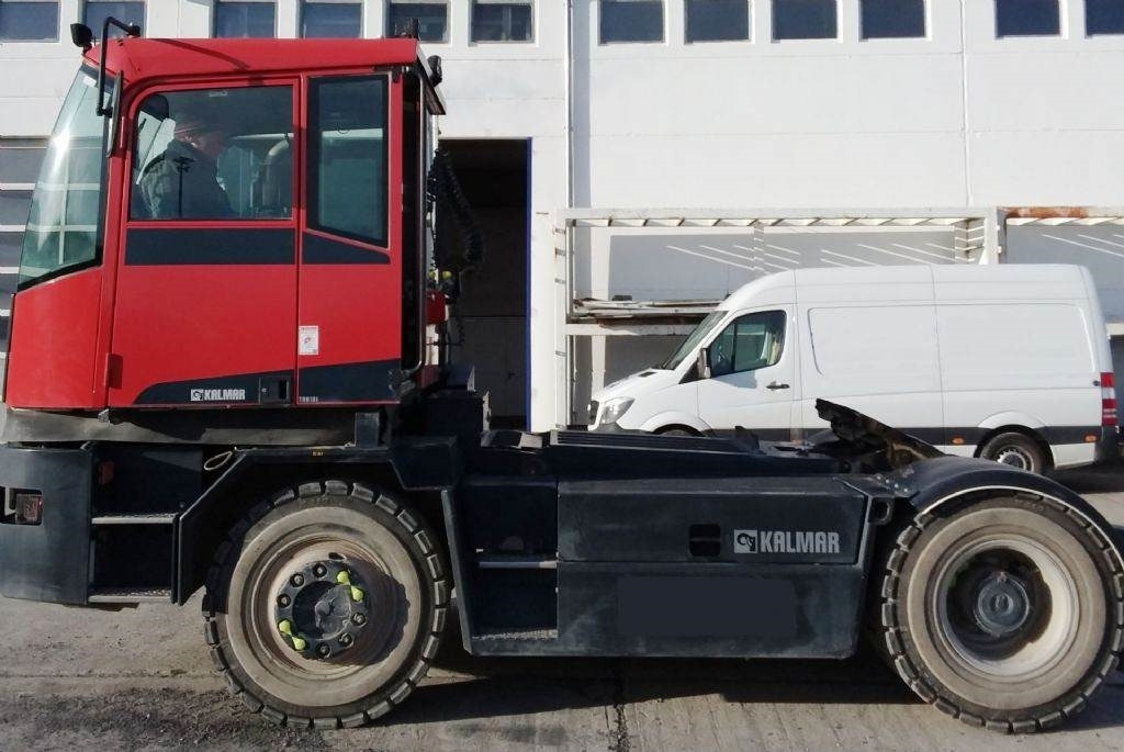 Kalmar TR618 - Terminálový ťahač: obrázok 1 Kalmar TR618 - Terminálový ťahač: obrázok 1