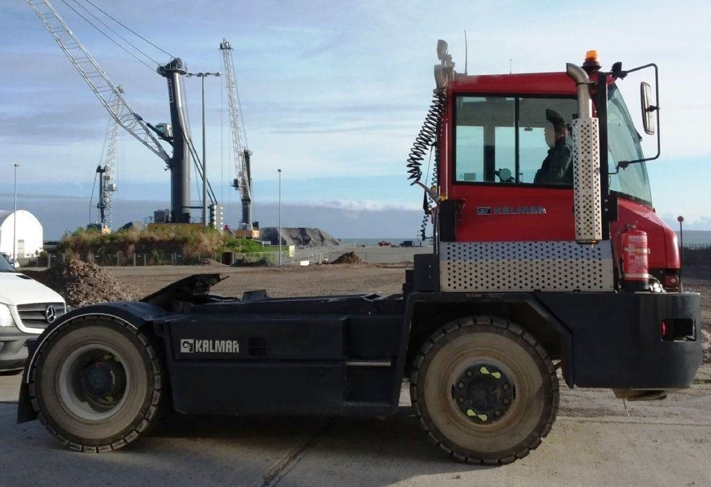 Kalmar TR618 - Terminálový ťahač: obrázok 2 Kalmar TR618 - Terminálový ťahač: obrázok 2