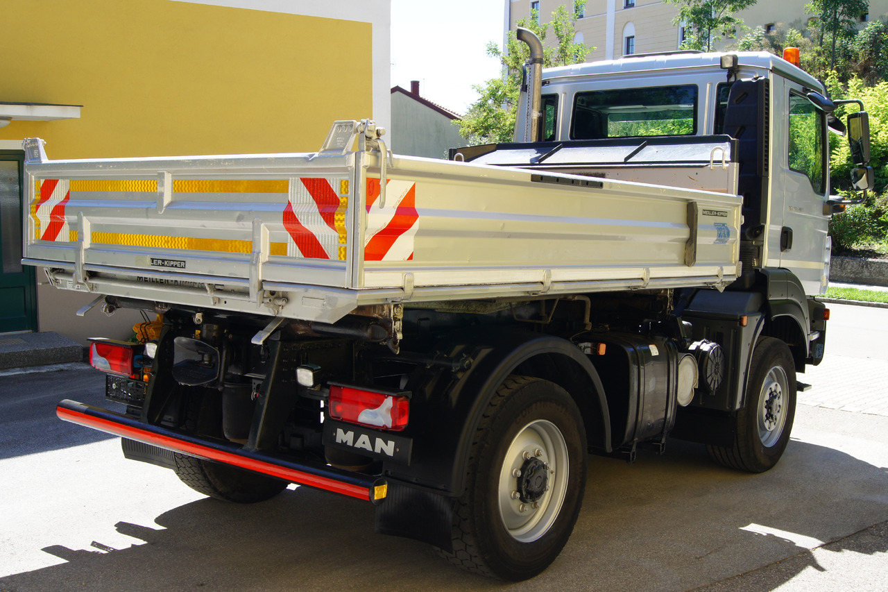 MAN TGM 13.290/4x4/TÜV/Euro 5/einzelbereift/Winterdienst - Vozidlo na odpratávanie snehu: obrázok 4 MAN TGM 13.290/4x4/TÜV/Euro 5/einzelbereift/Winterdienst - Vozidlo na odpratávanie snehu: obrázok 4