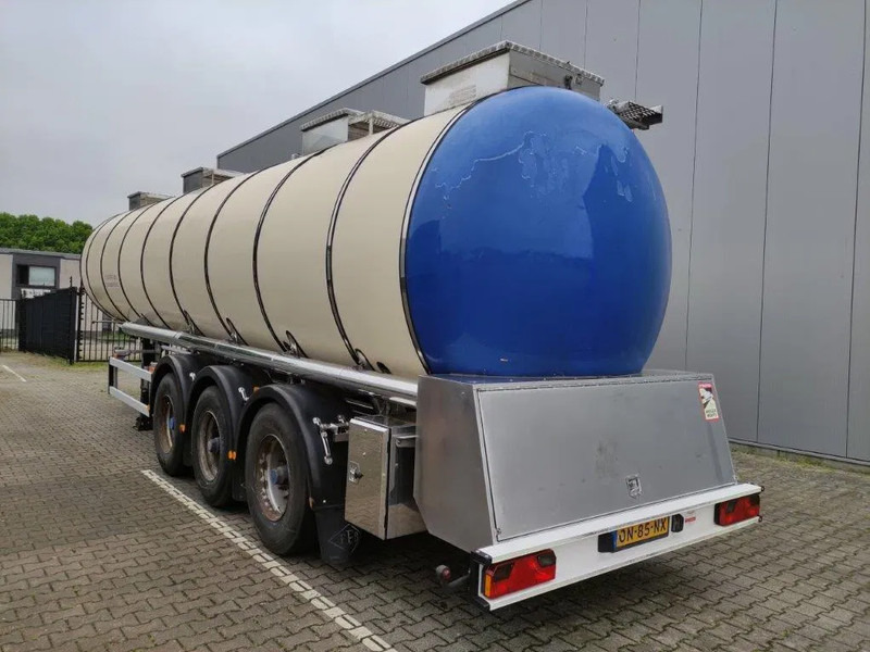 Feldbinder 33500 liter 3 kamer tankoplegger met Unibloc electric pomp - Cisternový náves: obrázok 2 Feldbinder 33500 liter 3 kamer tankoplegger met Unibloc electric pomp - Cisternový náves: obrázok 2