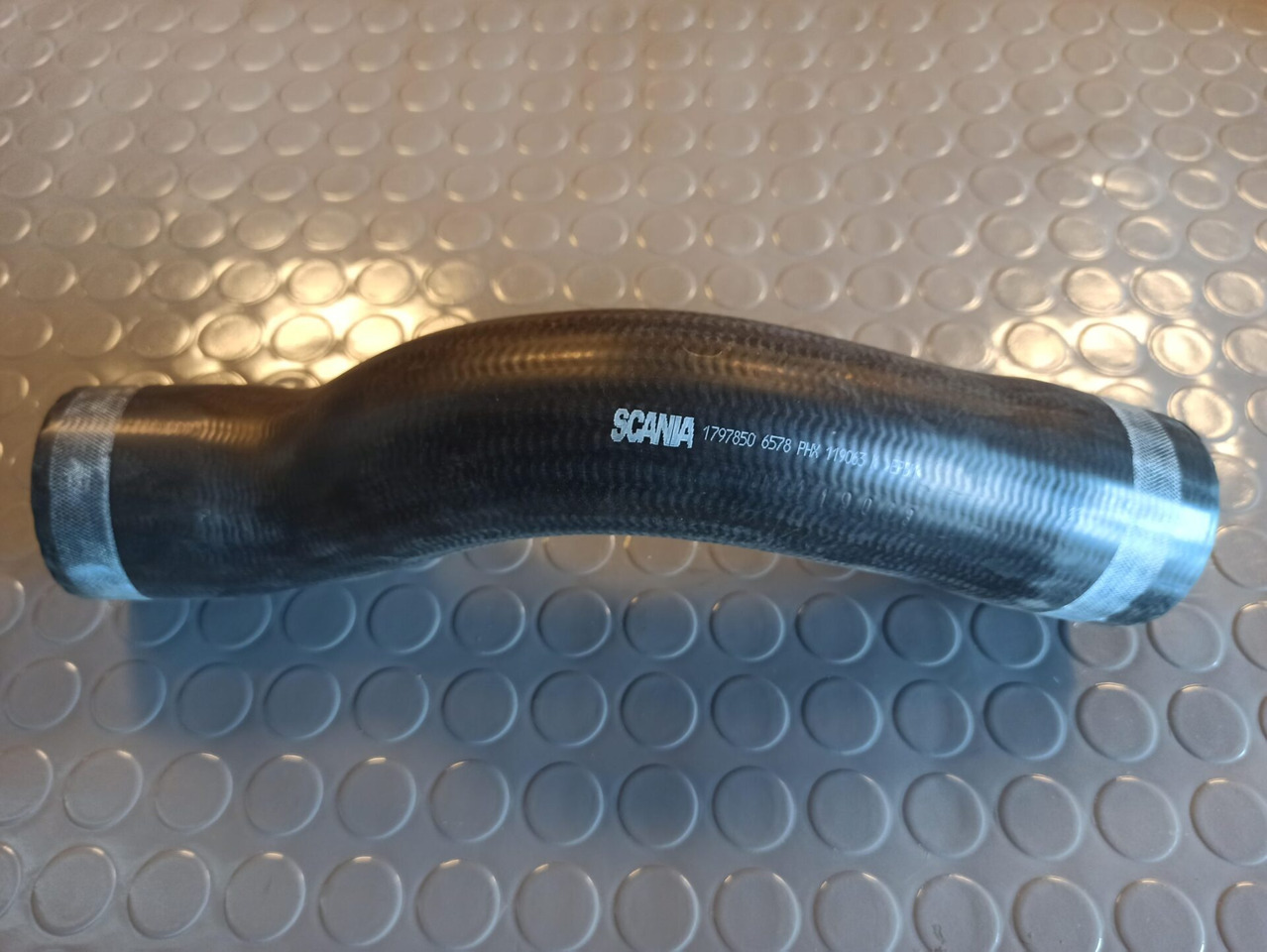 SCANIA HOSE - 1797850 - Hadica riadenia pre Nákladné auto: obrázok 1 SCANIA HOSE - 1797850 - Hadica riadenia pre Nákladné auto: obrázok 1
