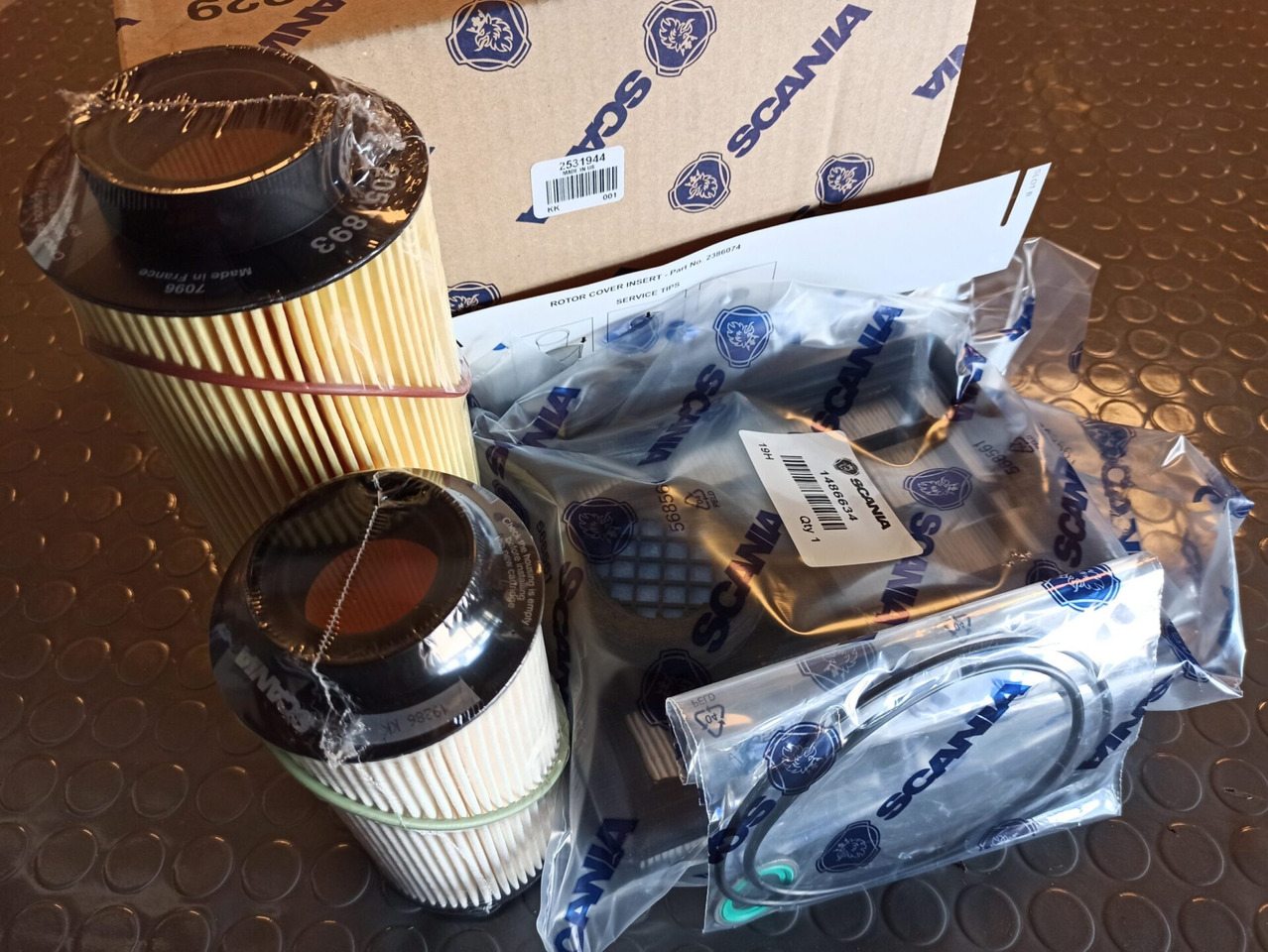 SCANIA MAINTENANCE KIT D16 - 2531944 - Sada na opravu motora pre Nákladné auto: obrázok 1 SCANIA MAINTENANCE KIT D16 - 2531944 - Sada na opravu motora pre Nákladné auto: obrázok 1