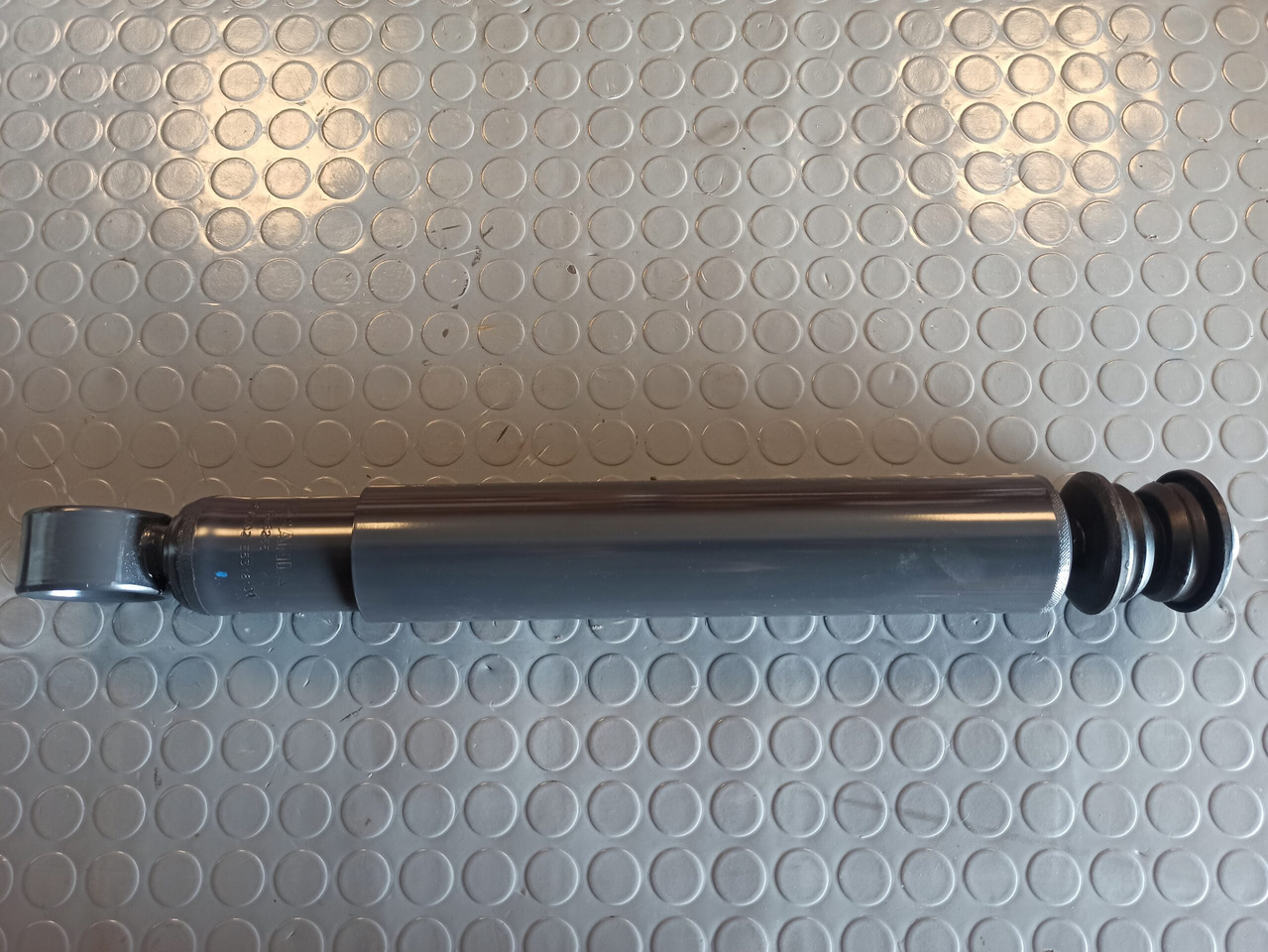 SCANIA SHOCK ABSORBER - 1868265 - Tlmič pre Nákladné auto: obrázok 1 SCANIA SHOCK ABSORBER - 1868265 - Tlmič pre Nákladné auto: obrázok 1