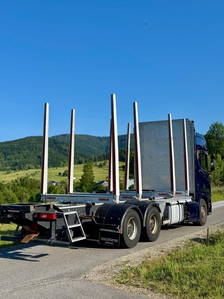 SCANIA 650 V8 6X4 - Nákladné vozidlo na prepravu dreva: obrázok 5 SCANIA 650 V8 6X4 - Nákladné vozidlo na prepravu dreva: obrázok 5