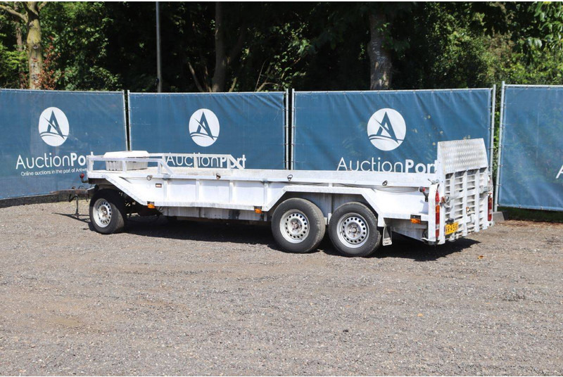 Baveck P24 4A - Plošinový/ Valníkový príves: obrázok 3 Baveck P24 4A - Plošinový/ Valníkový príves: obrázok 3