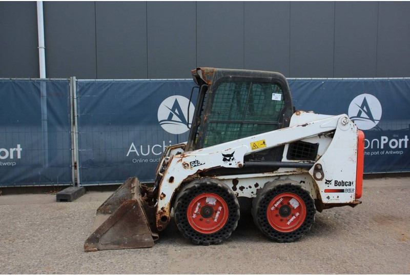 Bobcat S450 - Kolesový nakladač: obrázok 1 Bobcat S450 - Kolesový nakladač: obrázok 1