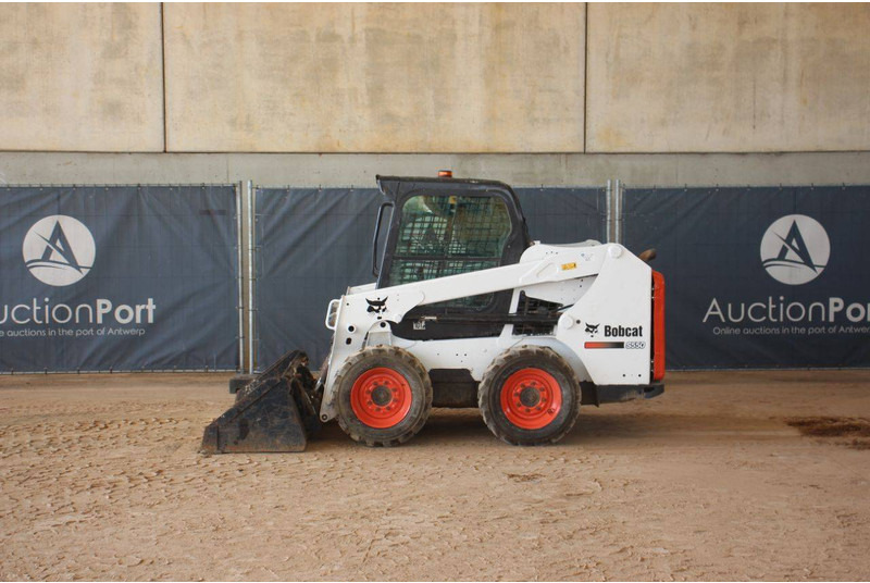 Bobcat S550 - Kolesový nakladač: obrázok 2 Bobcat S550 - Kolesový nakladač: obrázok 2