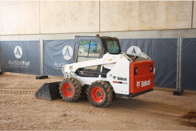 Bobcat S550 - Kolesový nakladač: obrázok 3 Bobcat S550 - Kolesový nakladač: obrázok 3