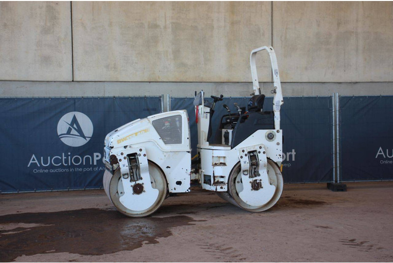 Bomag BW138AD-5 - Kompaktor: obrázok 1 Bomag BW138AD-5 - Kompaktor: obrázok 1