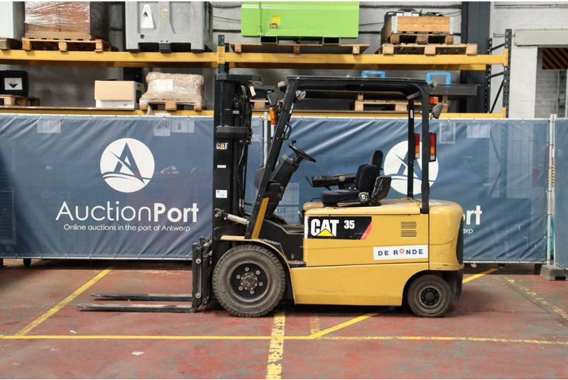 Cat EP35K-PAC - Elektrický vysokozdvižný vozík: obrázok 2 Cat EP35K-PAC - Elektrický vysokozdvižný vozík: obrázok 2