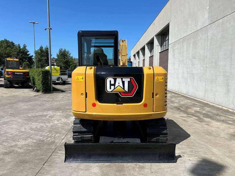 Caterpillar 305.5E2 - Pásové rýpadlo: obrázok 5 Caterpillar 305.5E2 - Pásové rýpadlo: obrázok 5