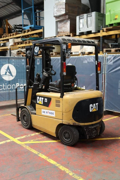 Caterpillar EP25K-PAC - Elektrický vysokozdvižný vozík: obrázok 4 Caterpillar EP25K-PAC - Elektrický vysokozdvižný vozík: obrázok 4