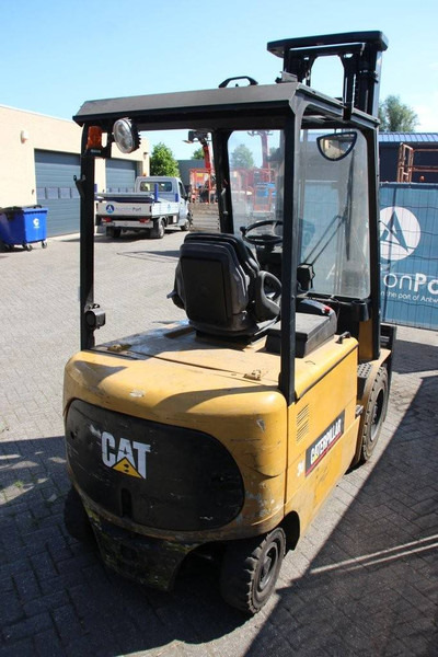 Caterpillar EP30K - Elektrický vysokozdvižný vozík: obrázok 5 Caterpillar EP30K - Elektrický vysokozdvižný vozík: obrázok 5