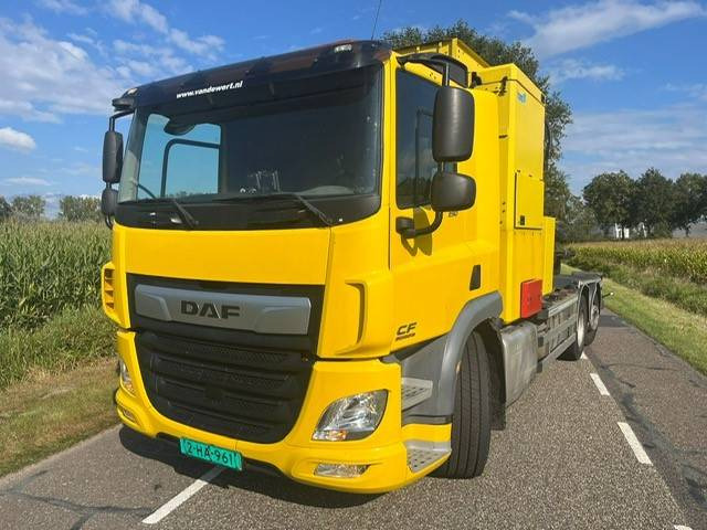 DAF CF290 - Skříňový nákladní auto: obrázok 5 DAF CF290 - Skříňový nákladní auto: obrázok 5